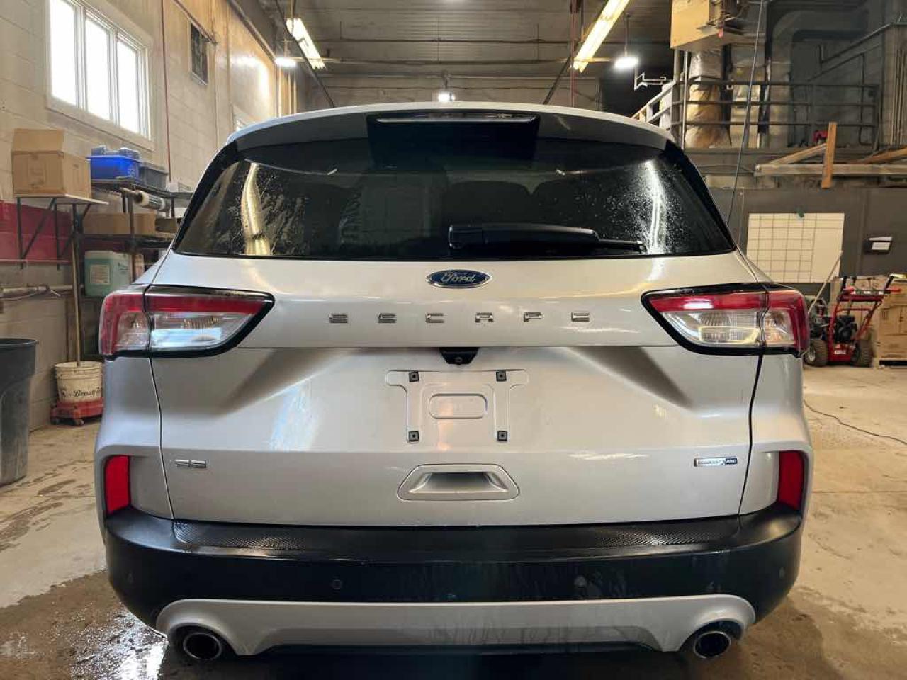 2020 Ford Escape SE - Photo #5