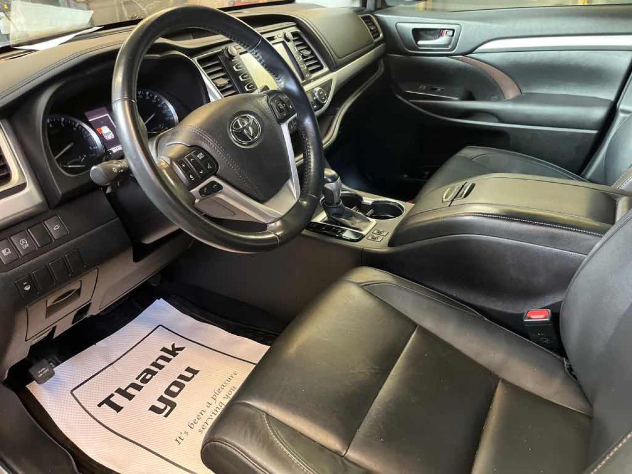 2018 Toyota Highlander  - Photo #8