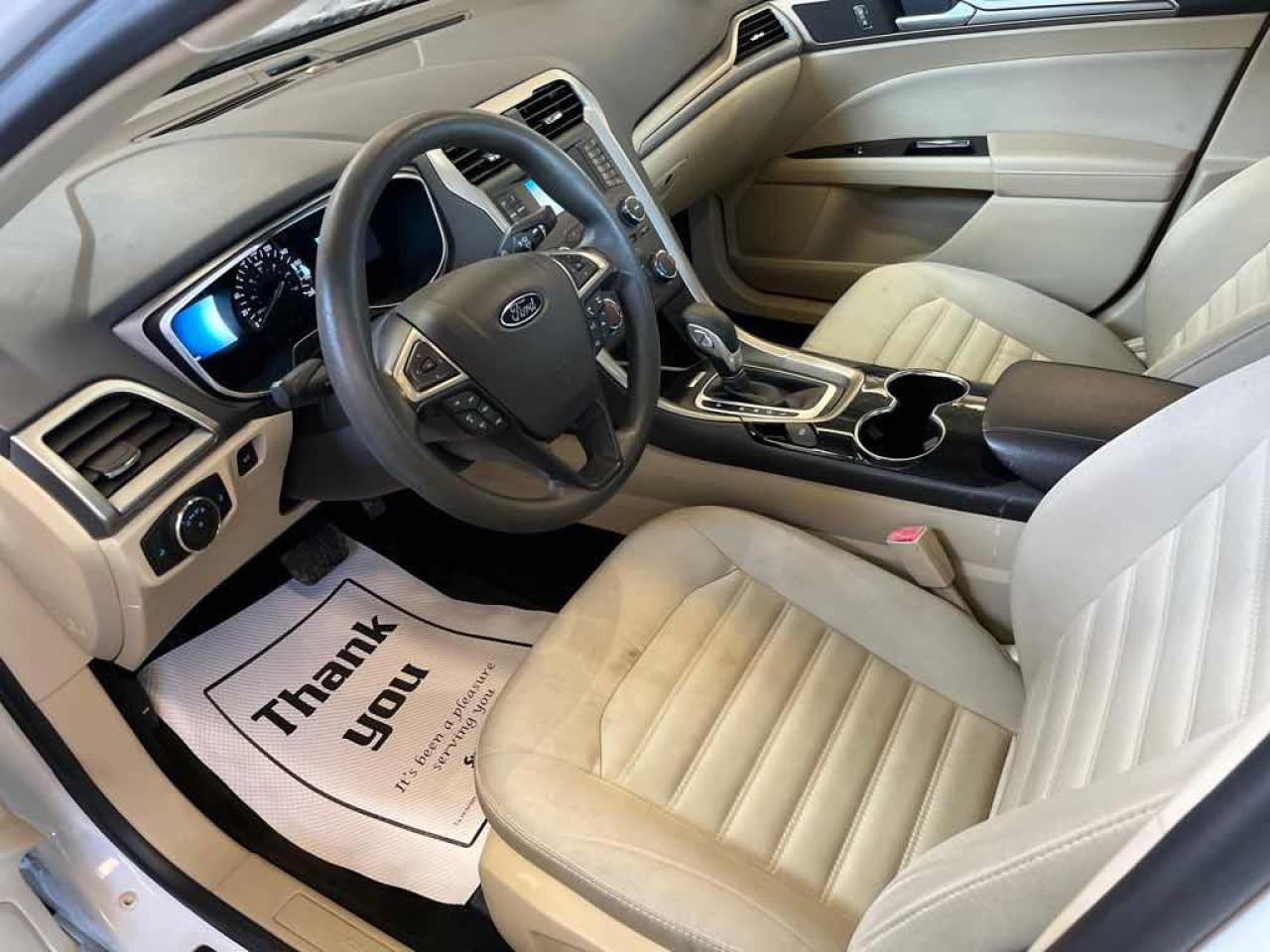 2014 Ford Fusion SE Hybrid - Photo #8