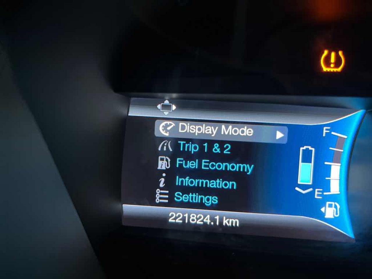 2014 Ford Fusion SE Hybrid - Photo #14
