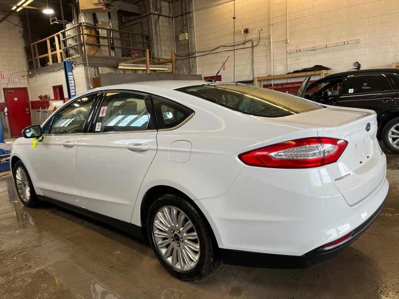 2014 Ford Fusion S Hybrid - Photo #6