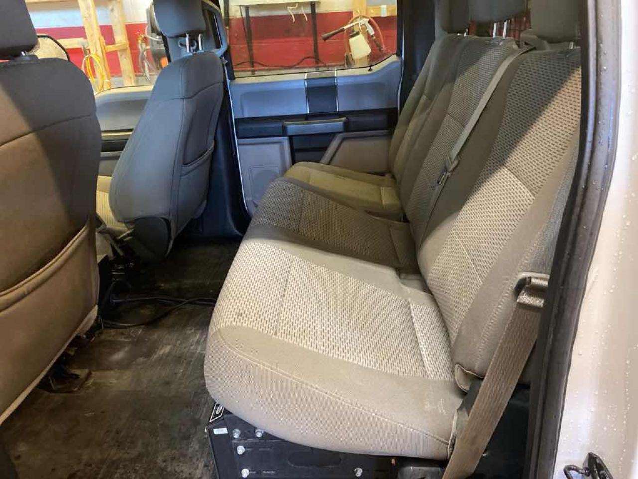 2017 Ford F-150 SUPERCREW - Photo #12