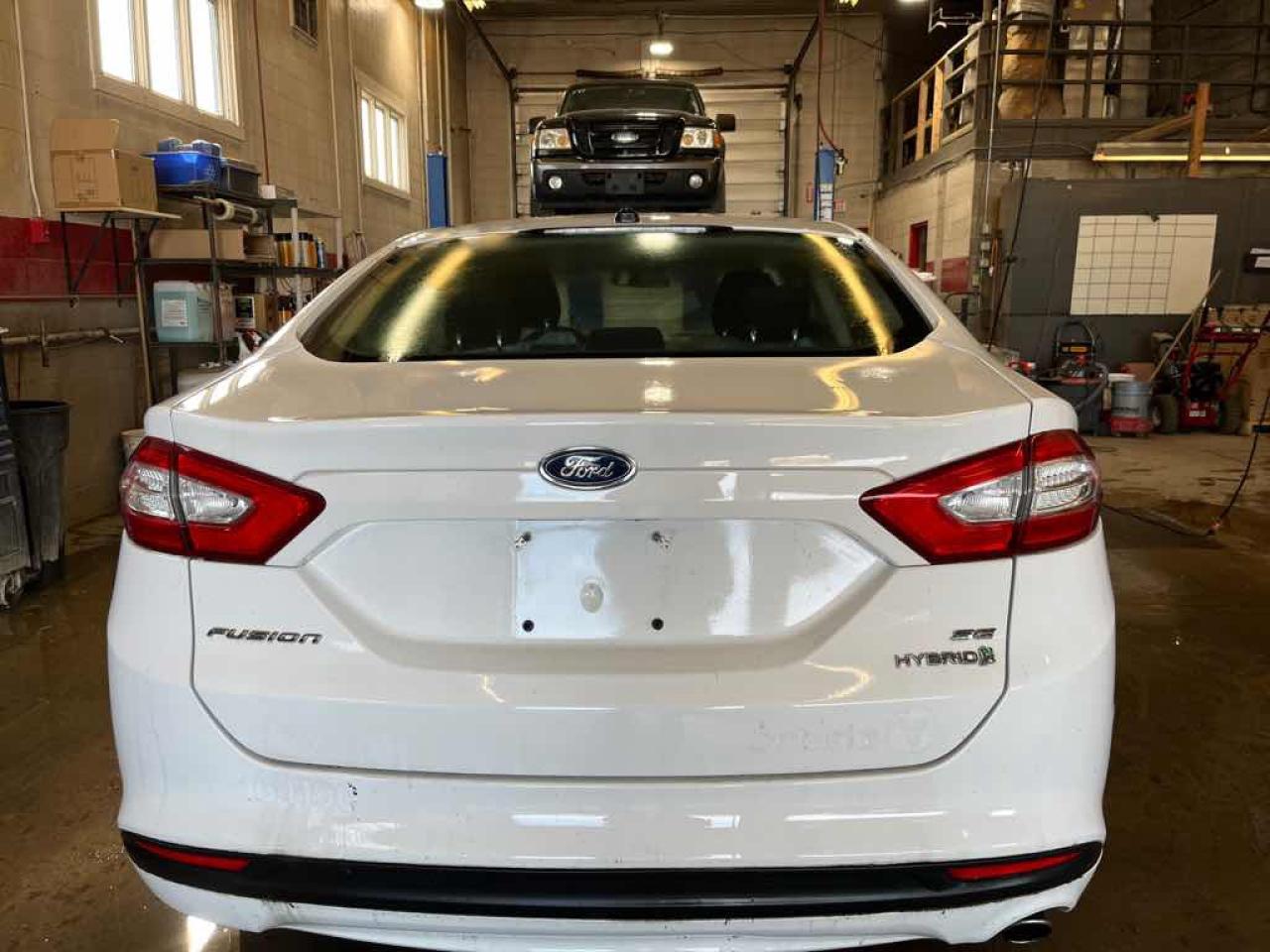 2013 Ford Fusion  - Photo #5