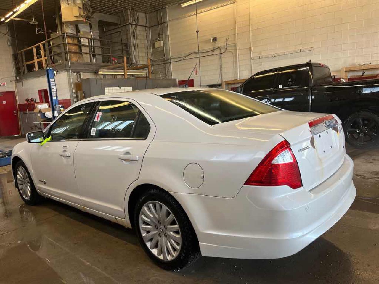 2012 Ford Fusion HYBRID - Photo #6