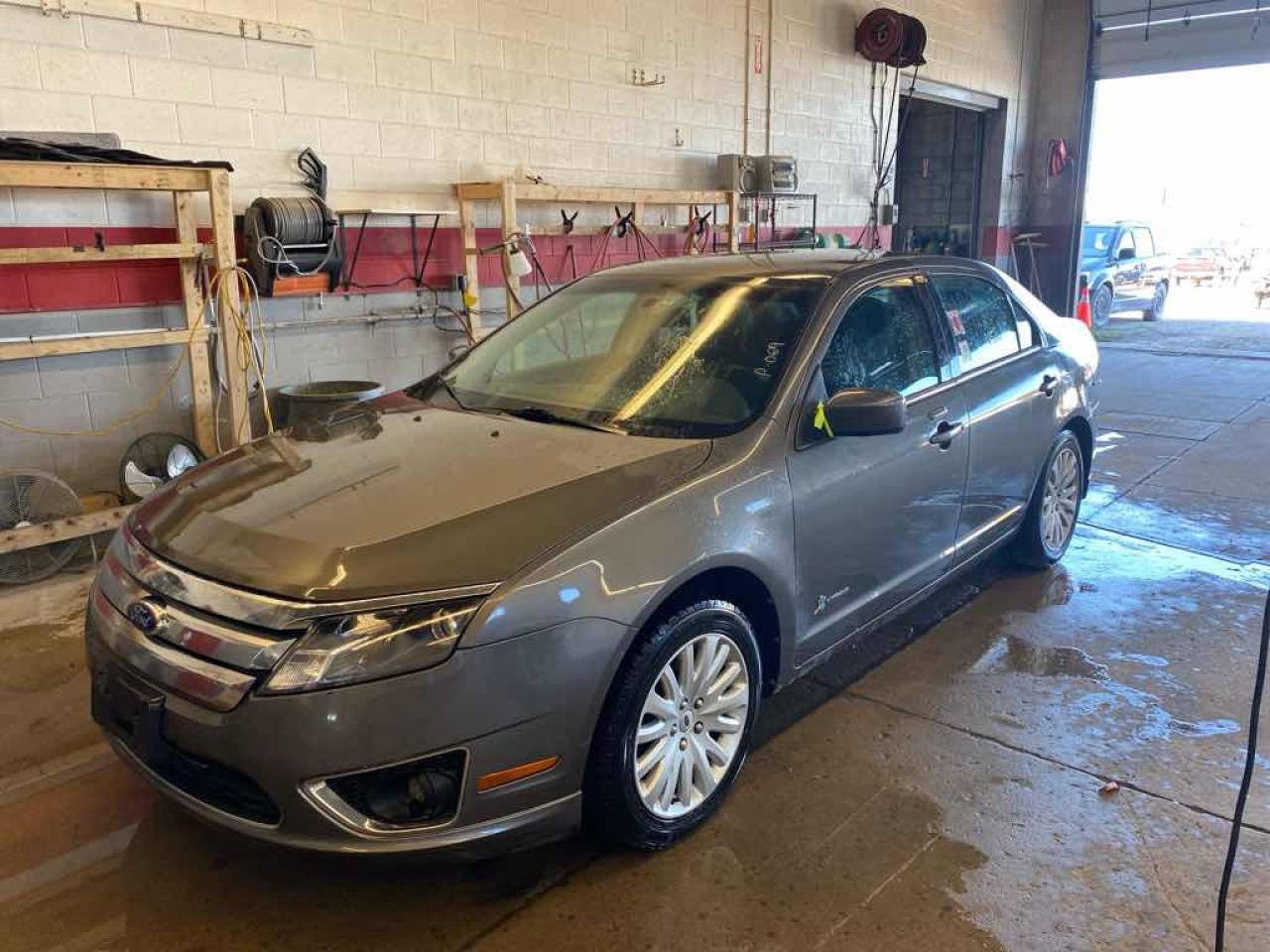 2011 Ford Fusion HYBRID - Photo #1