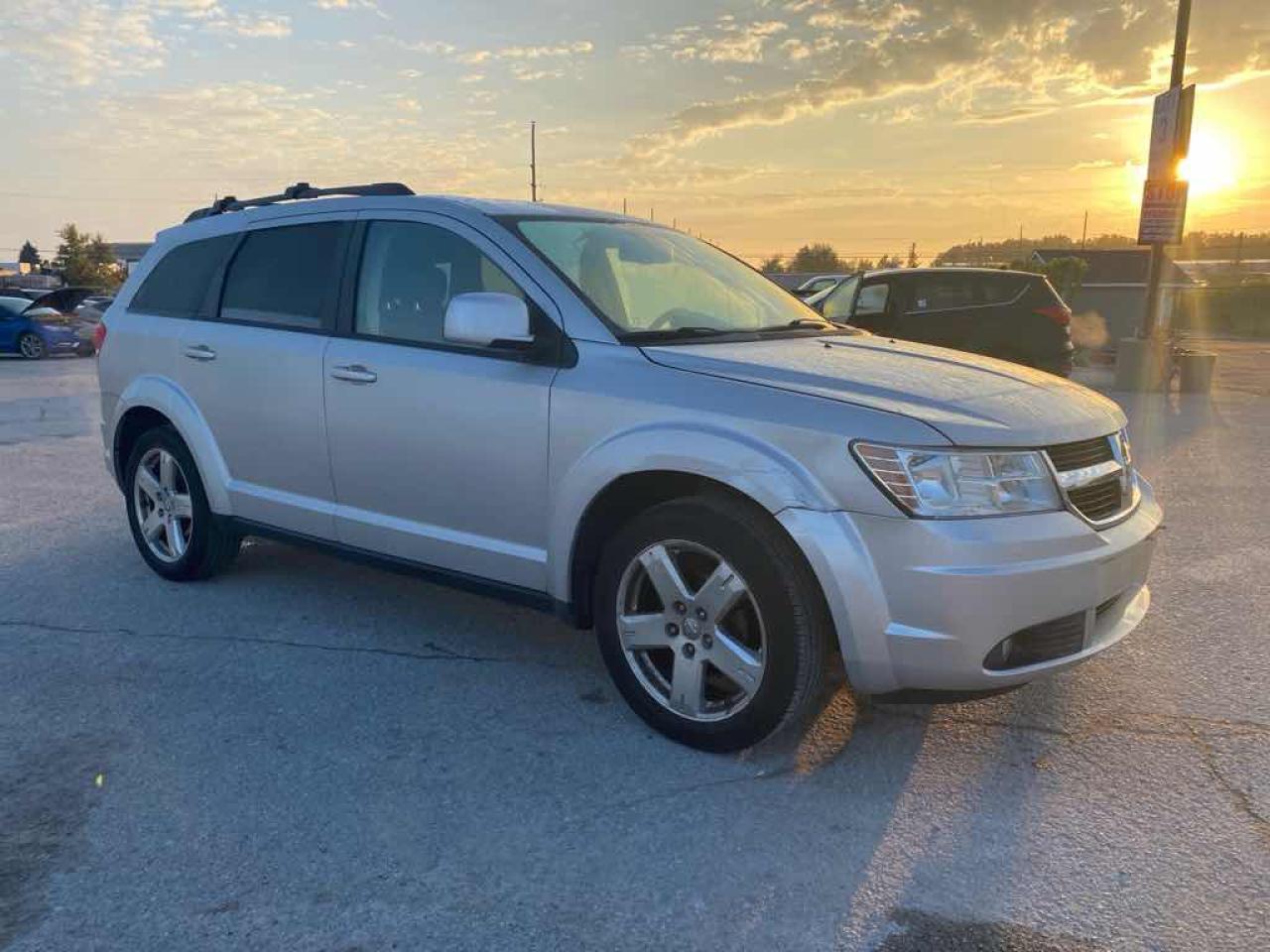 2010 Dodge Journey SXT - Photo #3