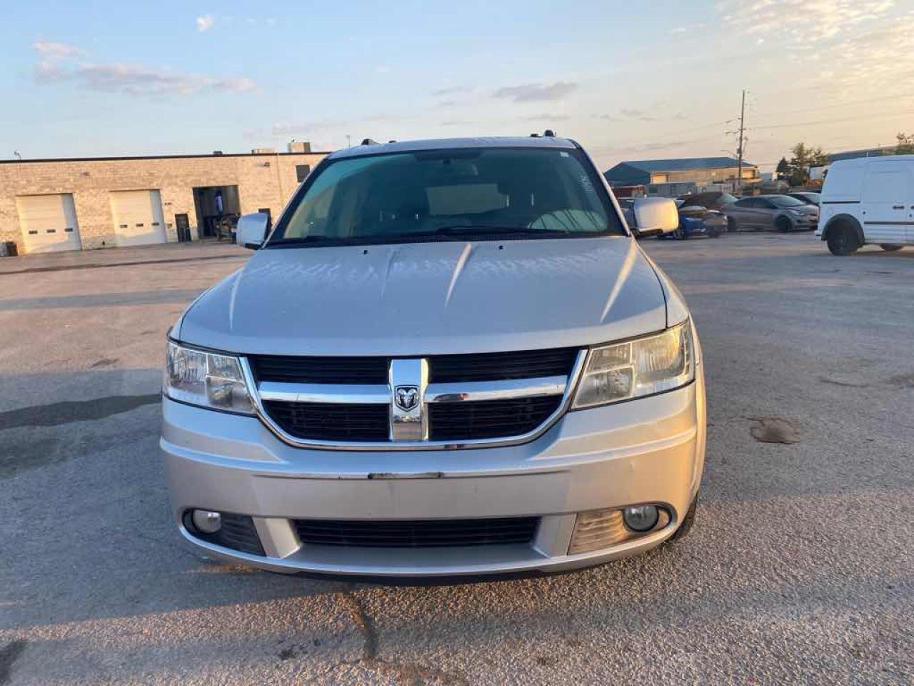 2010 Dodge Journey SXT - Photo #2