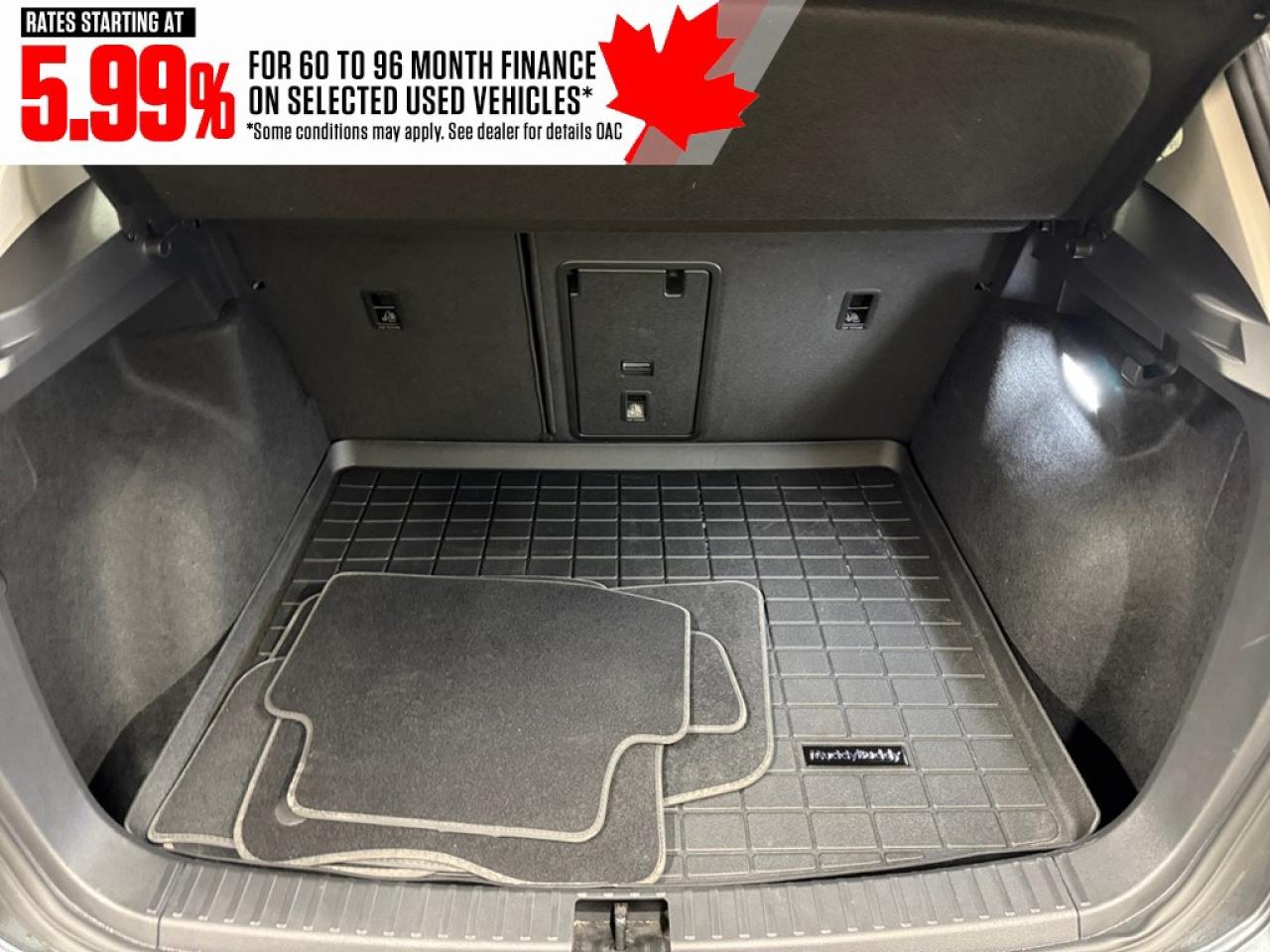 2024 Volkswagen Taos Highline 4MOTION Photo