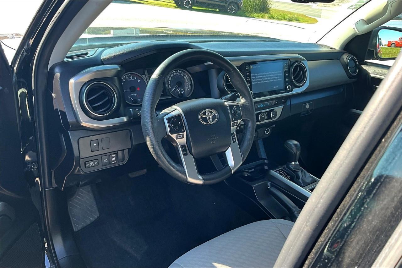 2023 Toyota Tacoma  Photo3