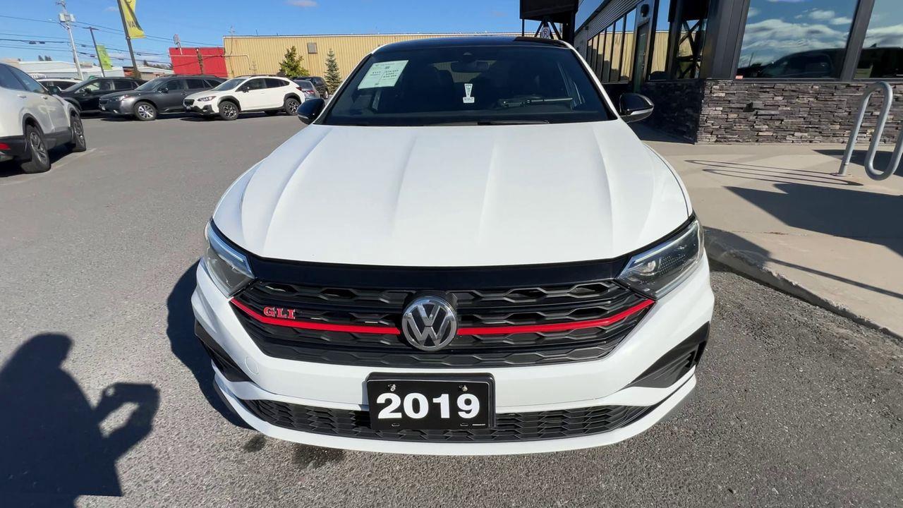 2019 Volkswagen Jetta GLI 35th Edition MOONROOF, FRONT HEATED LEATHER SEATS, SIRIUS XM, BACK UP CAM, NAV!! Photo2