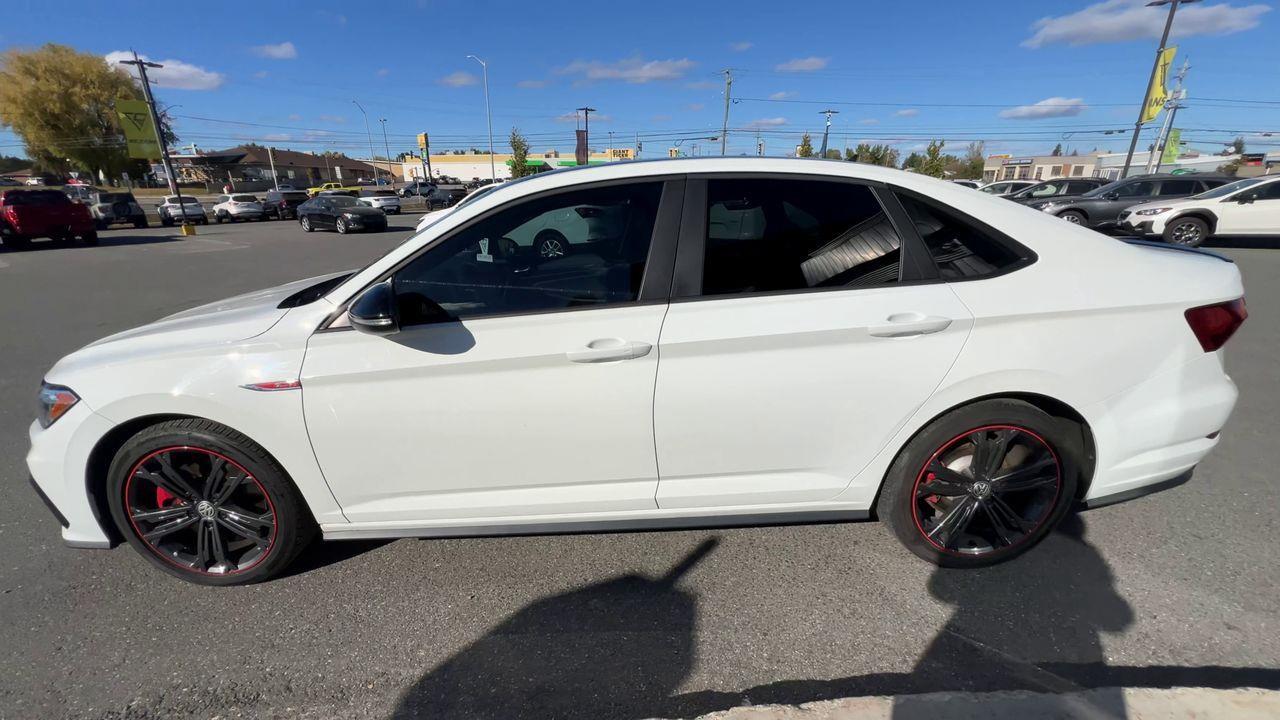 2019 Volkswagen Jetta GLI 35th Edition MOONROOF, FRONT HEATED LEATHER SEATS, SIRIUS XM, BACK UP CAM, NAV!! Photo4