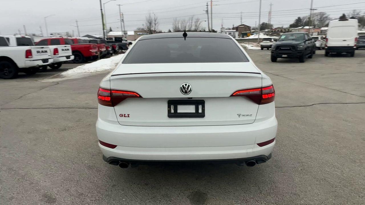 2019 Volkswagen Jetta GLI 35th Edition MOONROOF, FRONT HEATED LEATHER SEATS, SIRIUS XM, BACK UP CAM, NAV!! Photo2