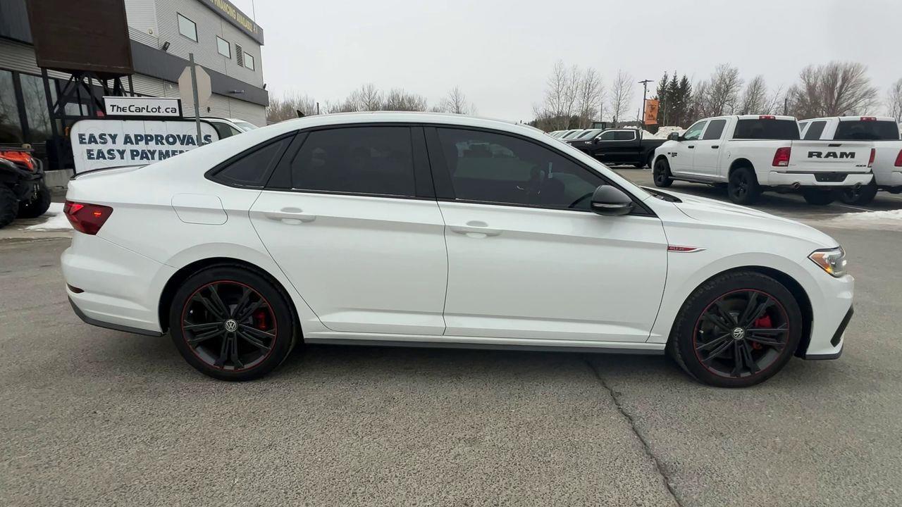 2019 Volkswagen Jetta GLI 35th Edition MOONROOF, FRONT HEATED LEATHER SEATS, SIRIUS XM, BACK UP CAM, NAV!! Photo