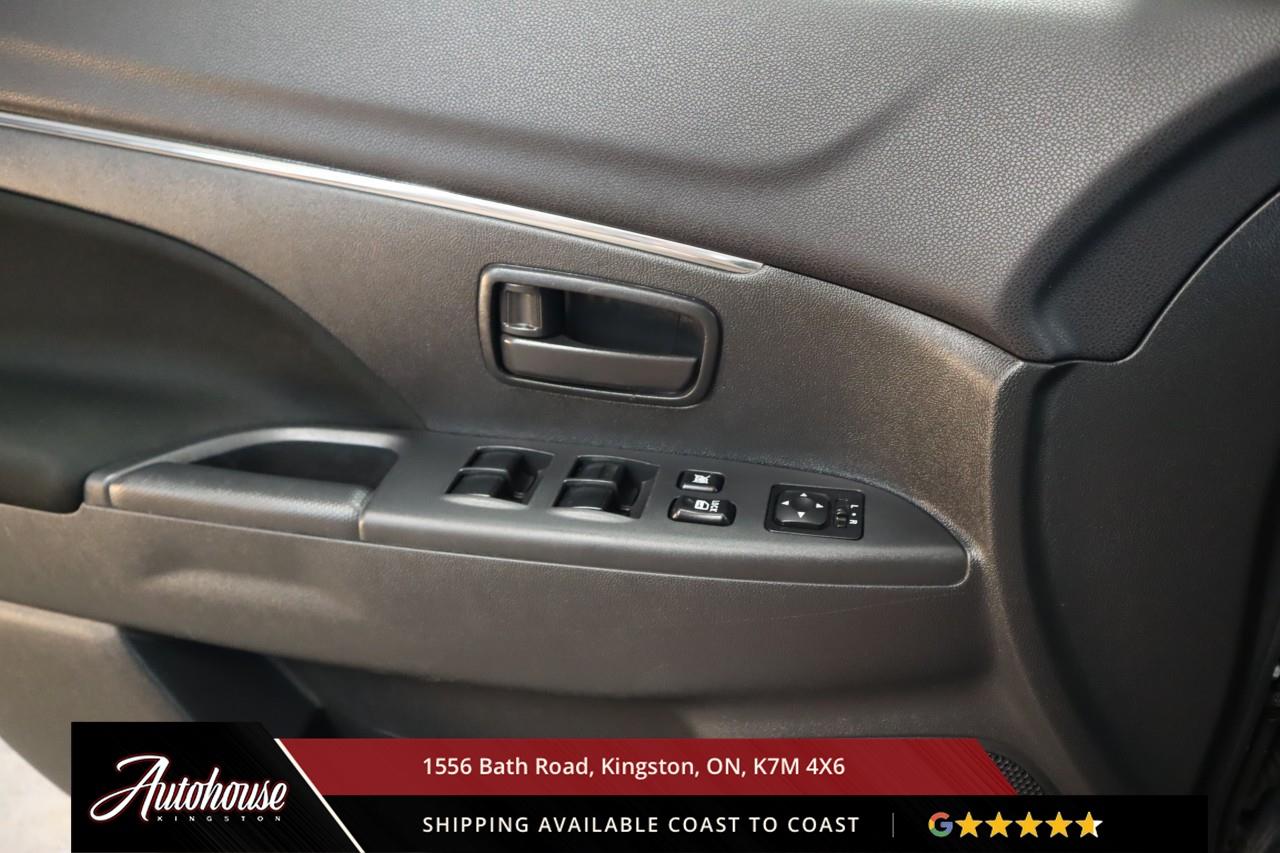 2023 Mitsubishi RVR ES AWD - CLEAN CARFAX Photo