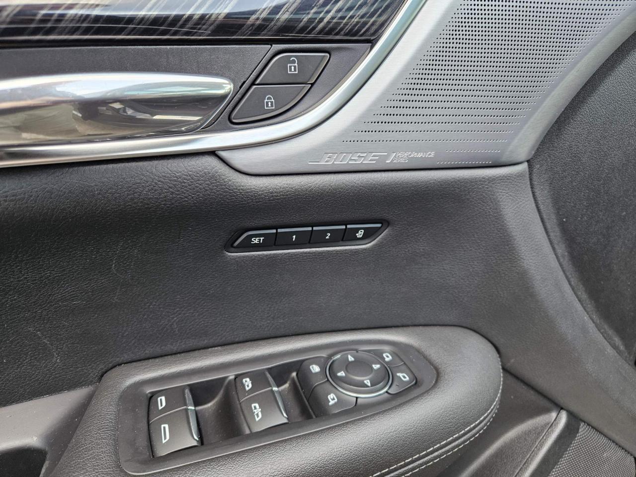 2024 Cadillac XT6 Premium Luxury One Owner | Navigation | Sunroof | 6 Passenger | 20" Wheels Photo