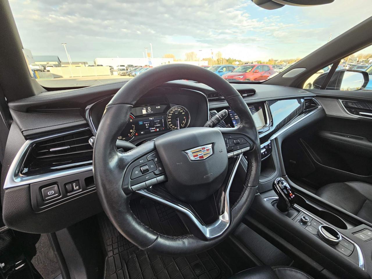 2024 Cadillac XT6 Premium Luxury One Owner | Navigation | Sunroof | 6 Passenger | 20" Wheels Photo