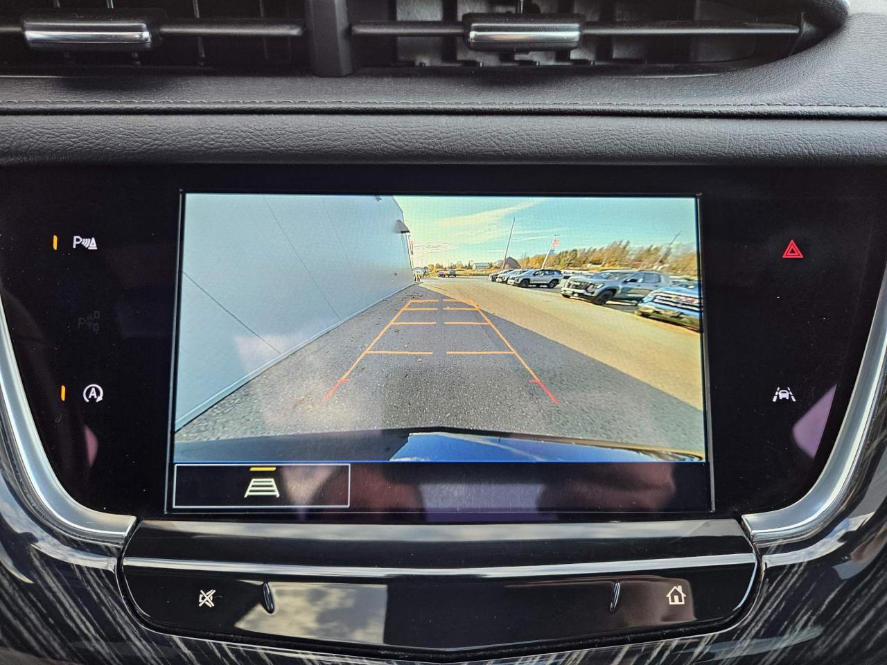 2024 Cadillac XT6 Premium Luxury One Owner | Navigation | Sunroof | 6 Passenger | 20" Wheels Photo