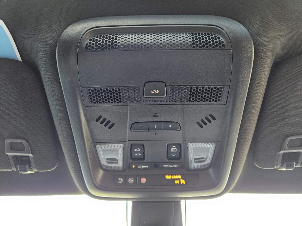 2024 Cadillac XT6 Premium Luxury One Owner | Navigation | Sunroof | 6 Passenger | 20" Wheels Photo