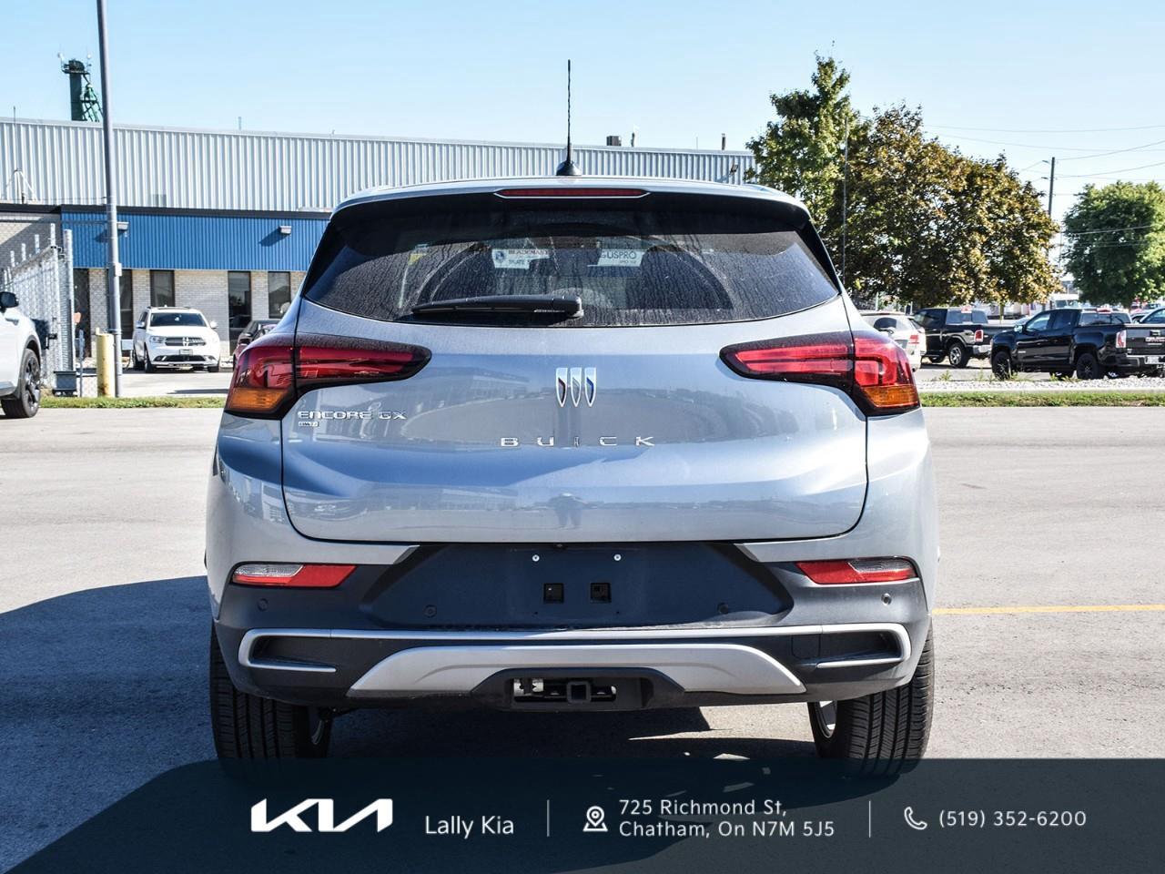 2024 Buick Encore GX Preferred New Arrival | Clean CarFax | Low KMs | AWD | Heated Seats Photo4