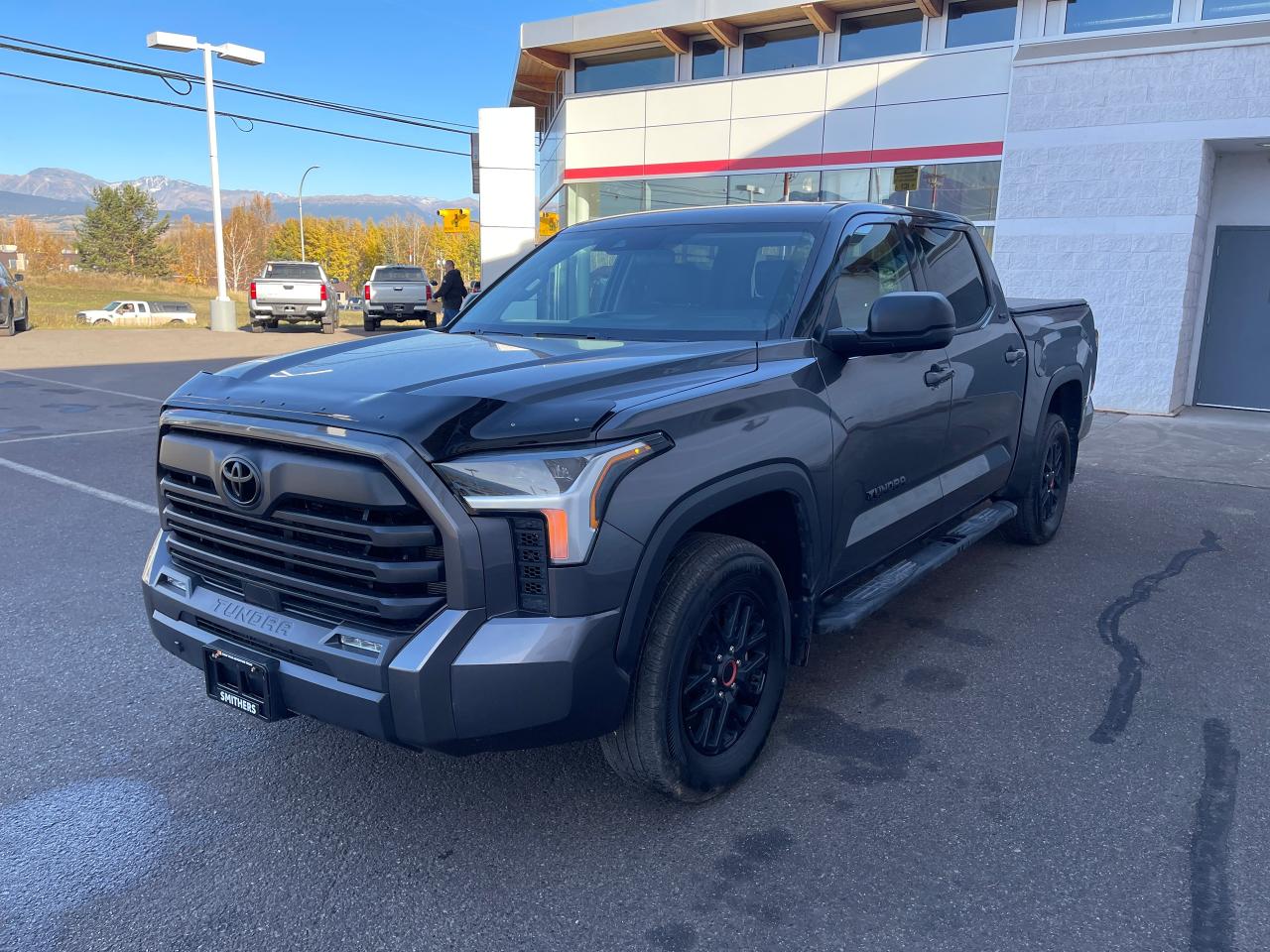 2023 Toyota Tundra SR5 Photo3