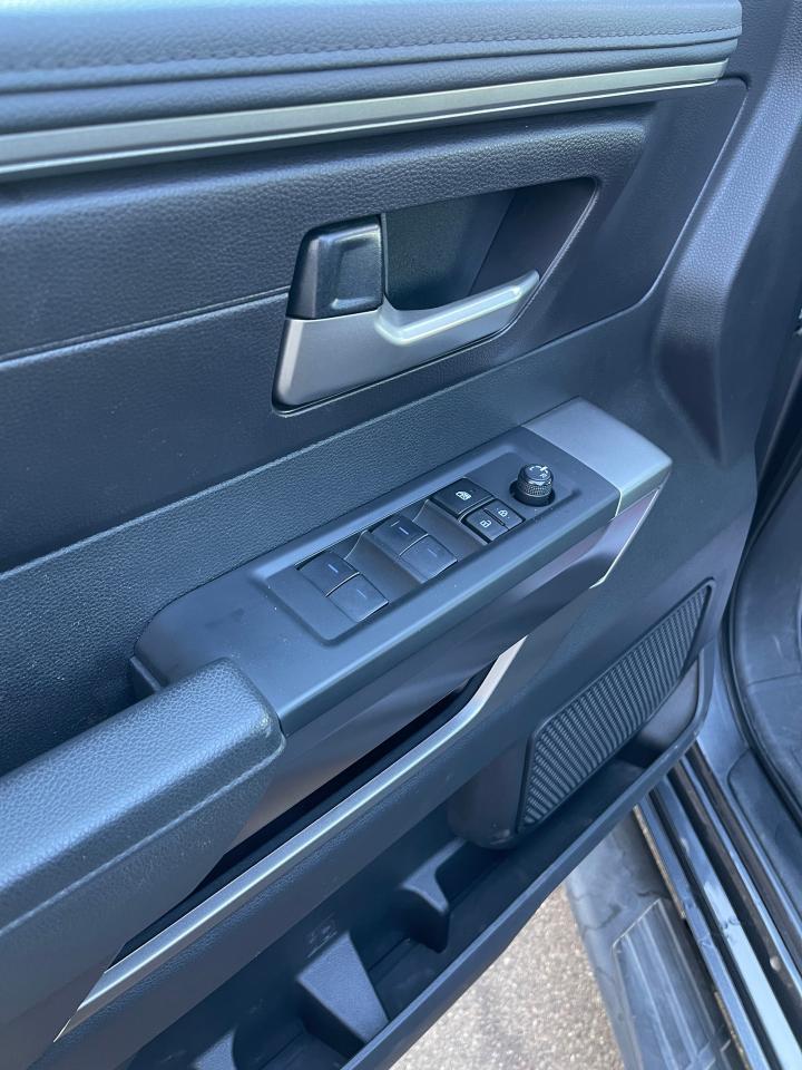 2023 Toyota Tundra SR5 Photo