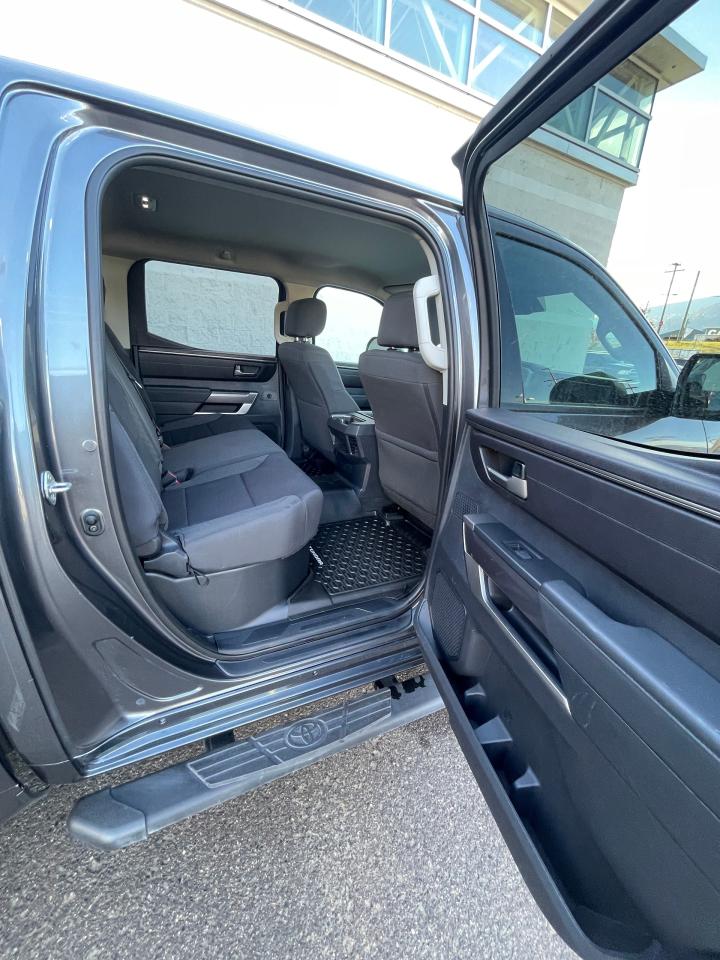 2023 Toyota Tundra SR5 Photo