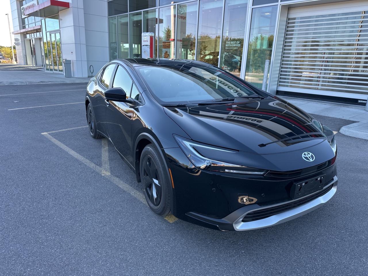 2026 Toyota Prius Plug-In Hybrid SE Photo