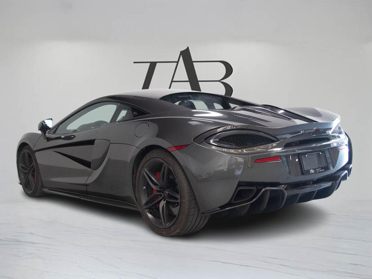2017 McLaren 570S BOWERS & WILKINS | CARBON | RED INTERIOR | Photo4