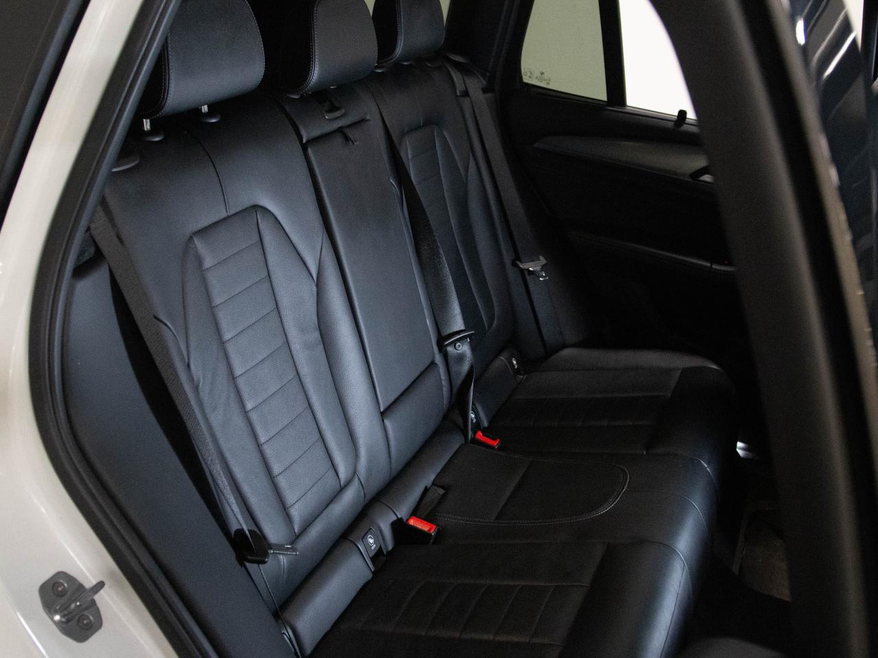 2019 BMW X3 XDRIVE30I | M SPORT PKG| HUD | HEATED STEERING Photo