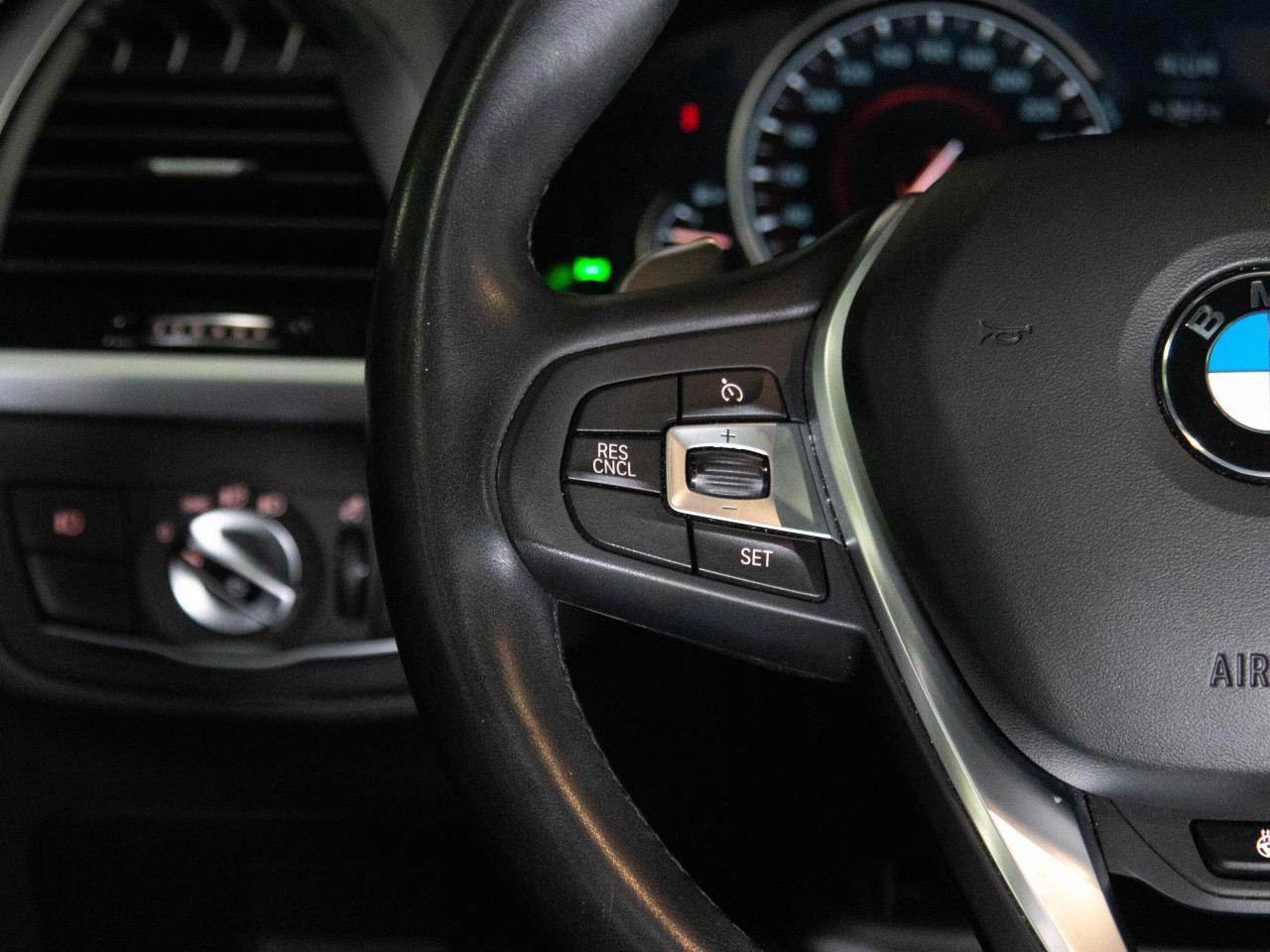 2019 BMW X3 XDRIVE30I | M SPORT PKG| HUD | HEATED STEERING Photo