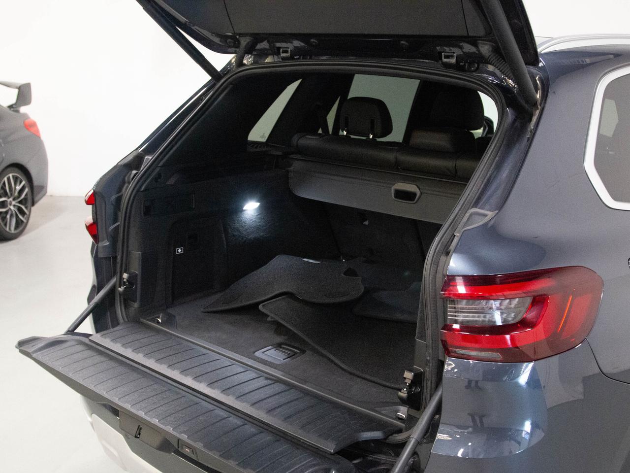 2022 BMW X5 XDRIVE40I | PREMIUM ENHANCED PKG | REAR HEATED Photo