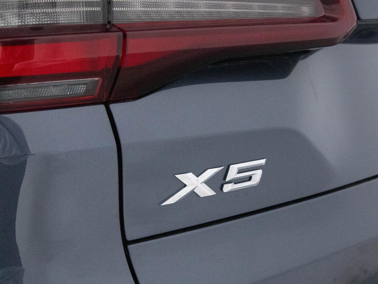 2022 BMW X5 XDRIVE40I | PREMIUM ENHANCED PKG | REAR HEATED Photo
