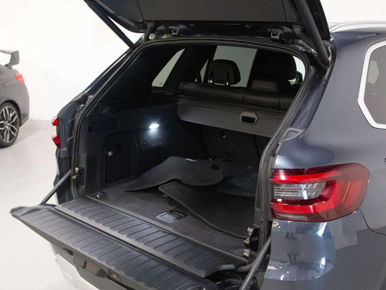 2022 BMW X5 XDRIVE40I | PREMIUM ENHANCED PKG | REAR HEATED Photo