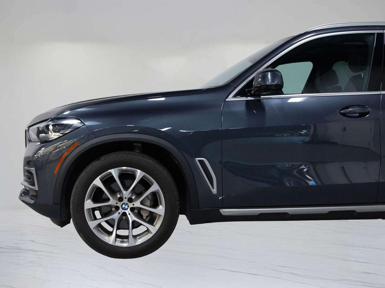 2022 BMW X5 XDRIVE40I | PREMIUM ENHANCED PKG | REAR HEATED Photo