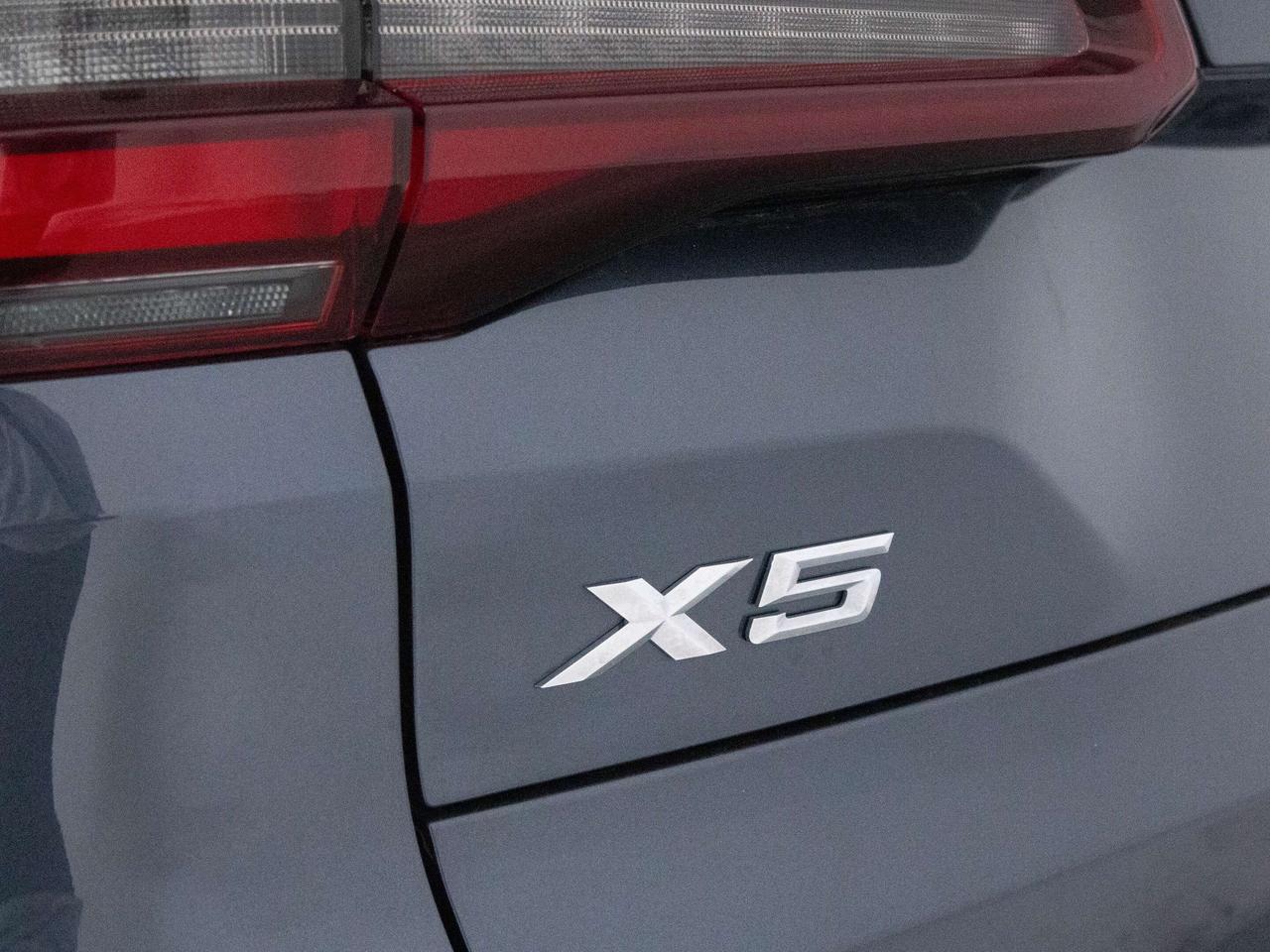 2022 BMW X5 XDRIVE40I | PREMIUM ENHANCED PKG | REAR HEATED Photo