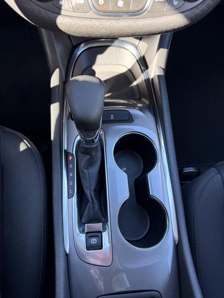 2023 Chevrolet Malibu 1LT Photo3