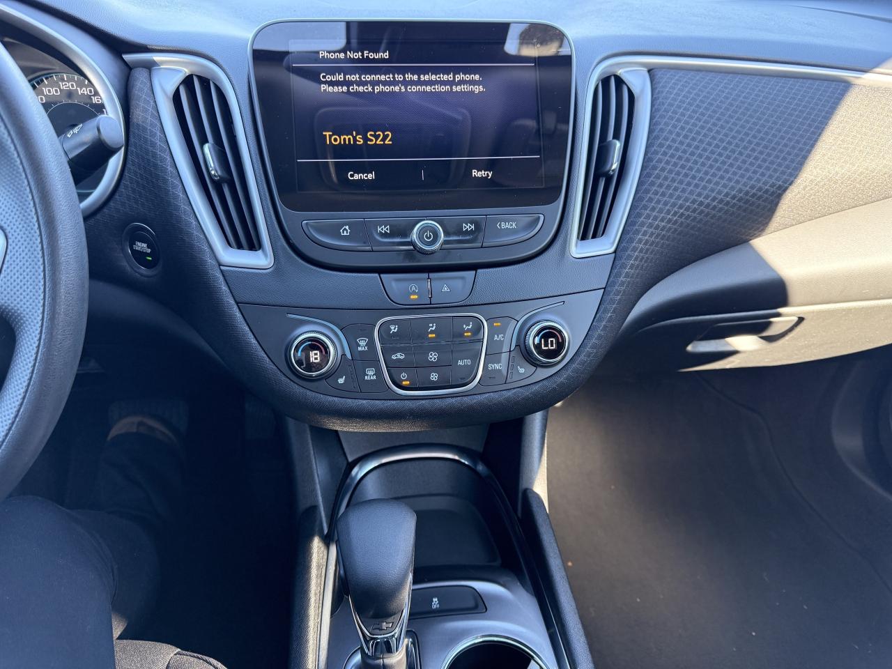 2023 Chevrolet Malibu 1LT Photo2