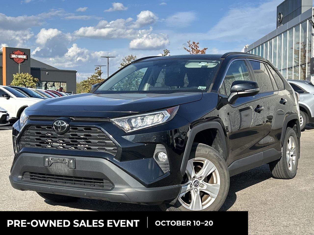 Used 2019 Toyota RAV4 FWD XLE heated front and rear seats|Safety Sense for sale in Mississauga, ON