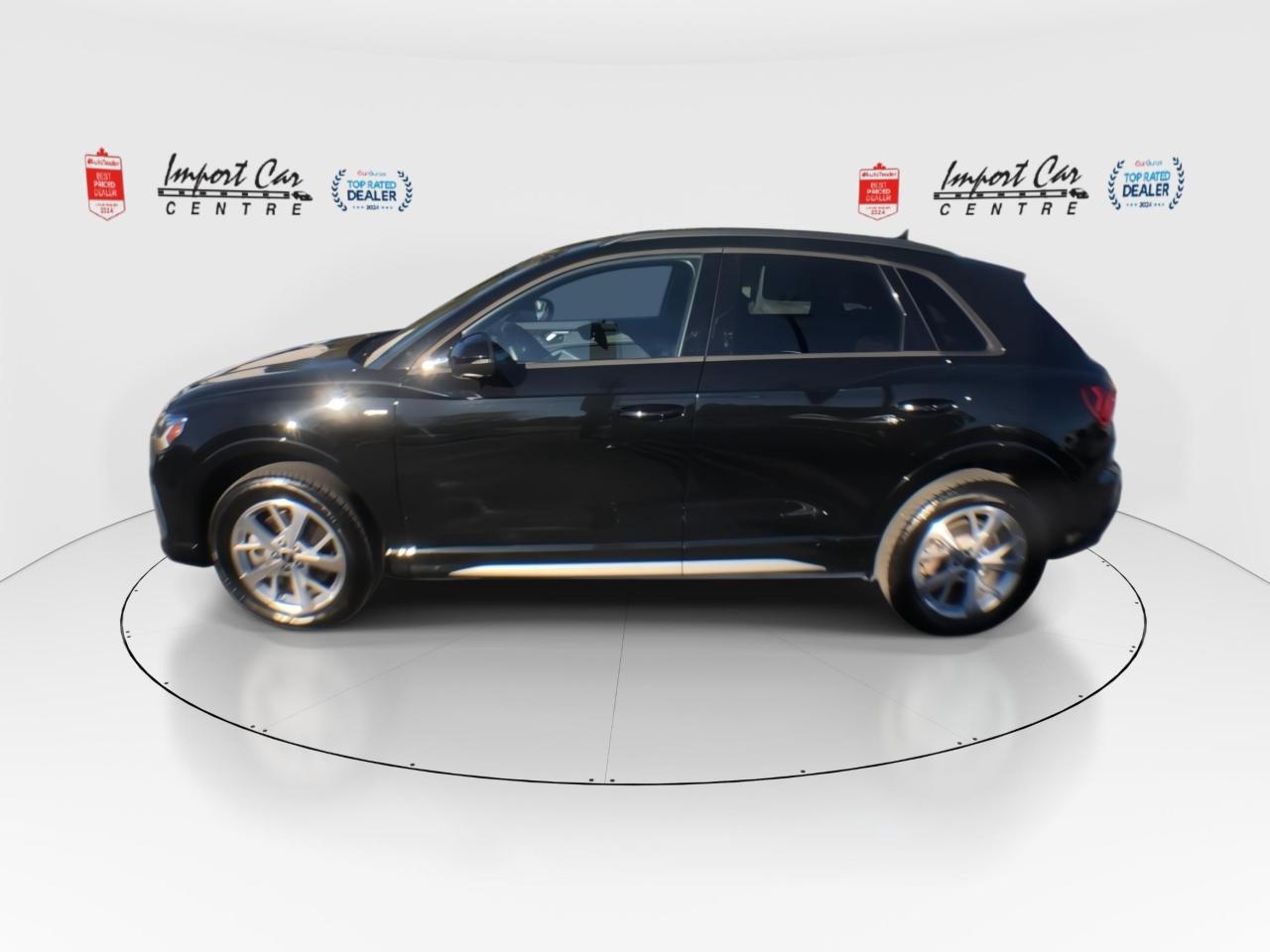 2024 Audi Q3 45 Komfort LEATHER, PANO. ROOF, HTD. SEATS & STEER Photo4