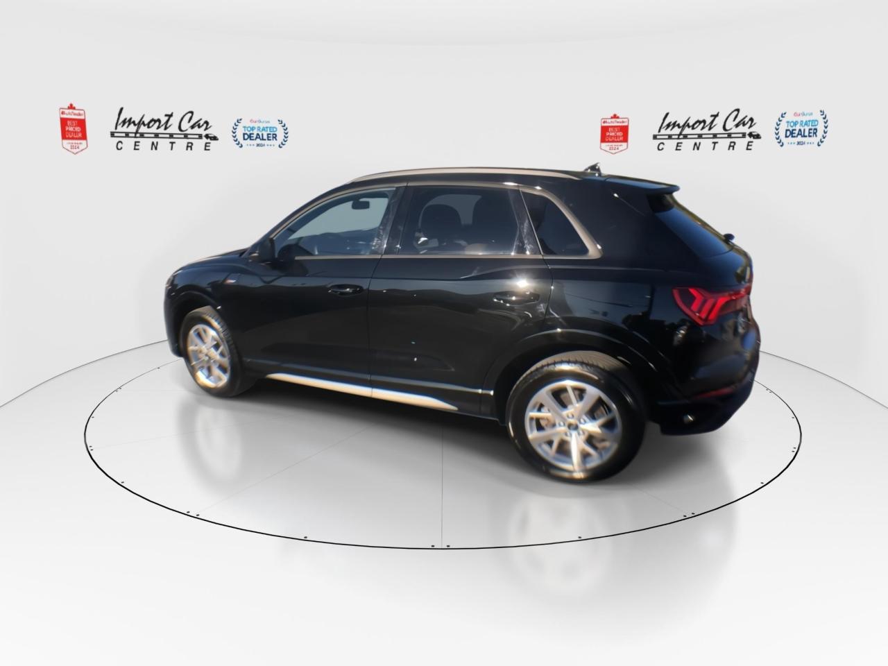 2024 Audi Q3 45 Komfort LEATHER, PANO. ROOF, HTD. SEATS & STEER Photo