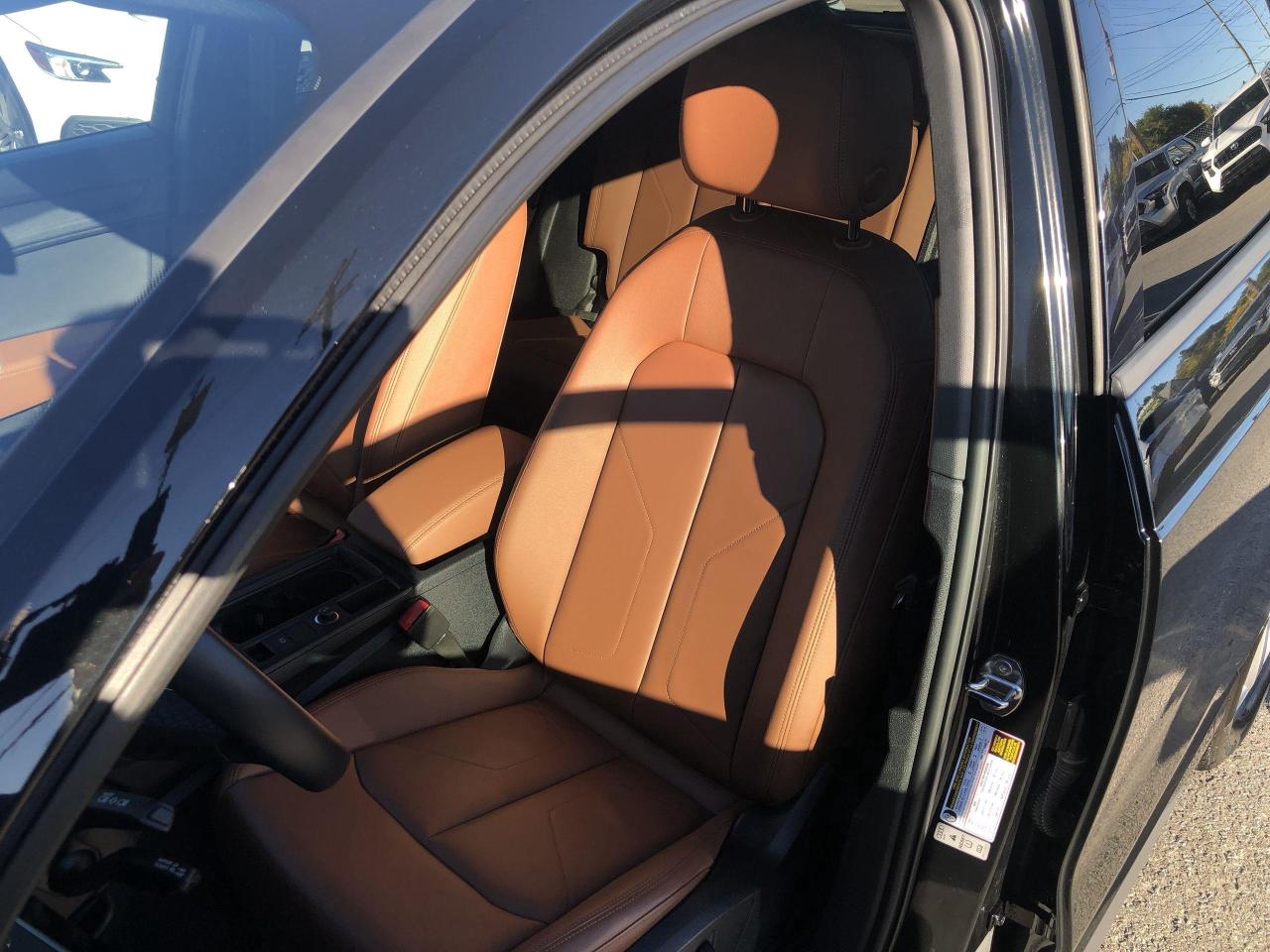 2024 Audi Q3 45 Komfort LEATHER, PANO. ROOF, HTD. SEATS & STEER Photo