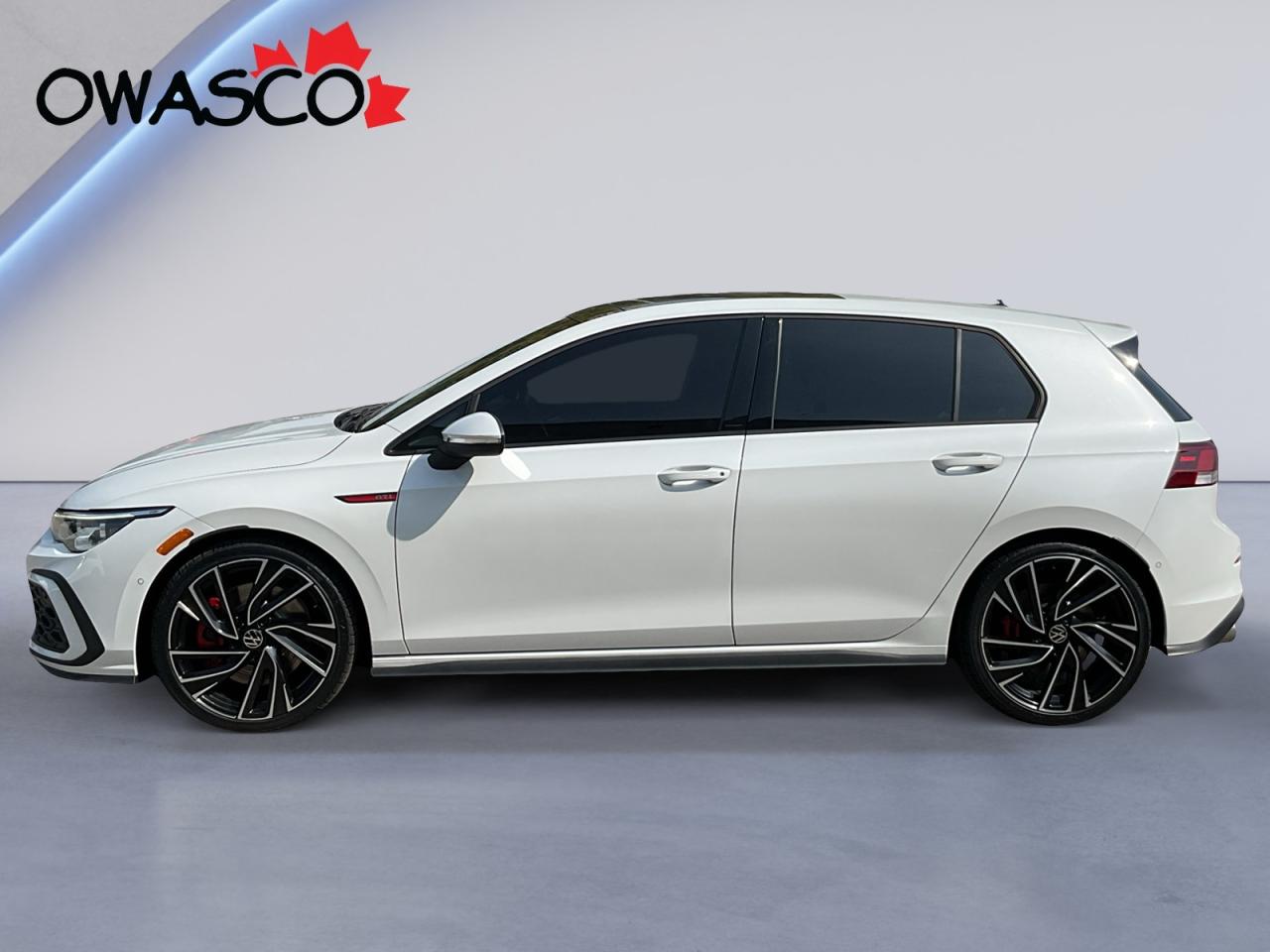 2024 Volkswagen Golf GTI 2.0L Sunroof Pkg! Heated Leather Seats! NAV Radio! Photo2