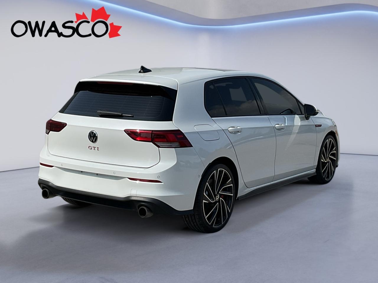 2024 Volkswagen Golf GTI 2.0L Sunroof Pkg! Heated Leather Seats! NAV Radio! Photo