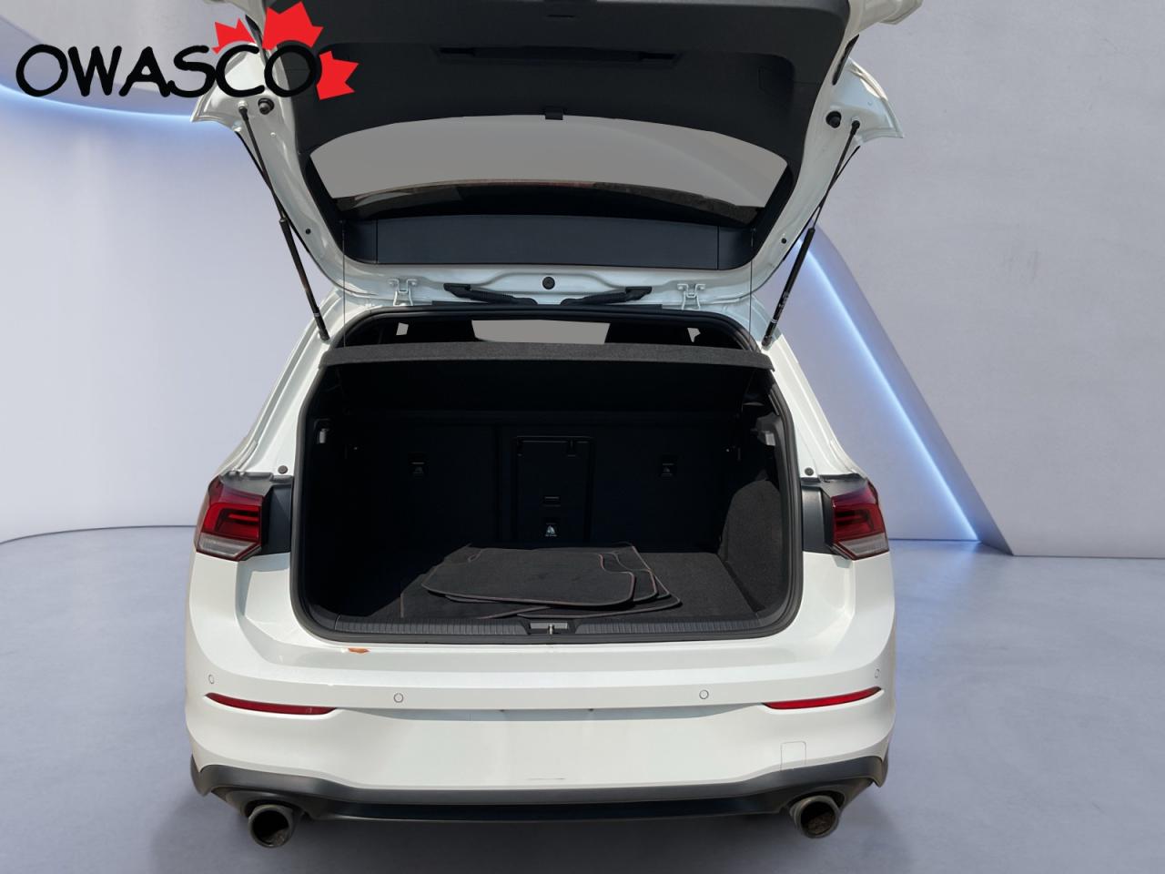 2024 Volkswagen Golf GTI 2.0L Sunroof Pkg! Heated Leather Seats! NAV Radio! Photo