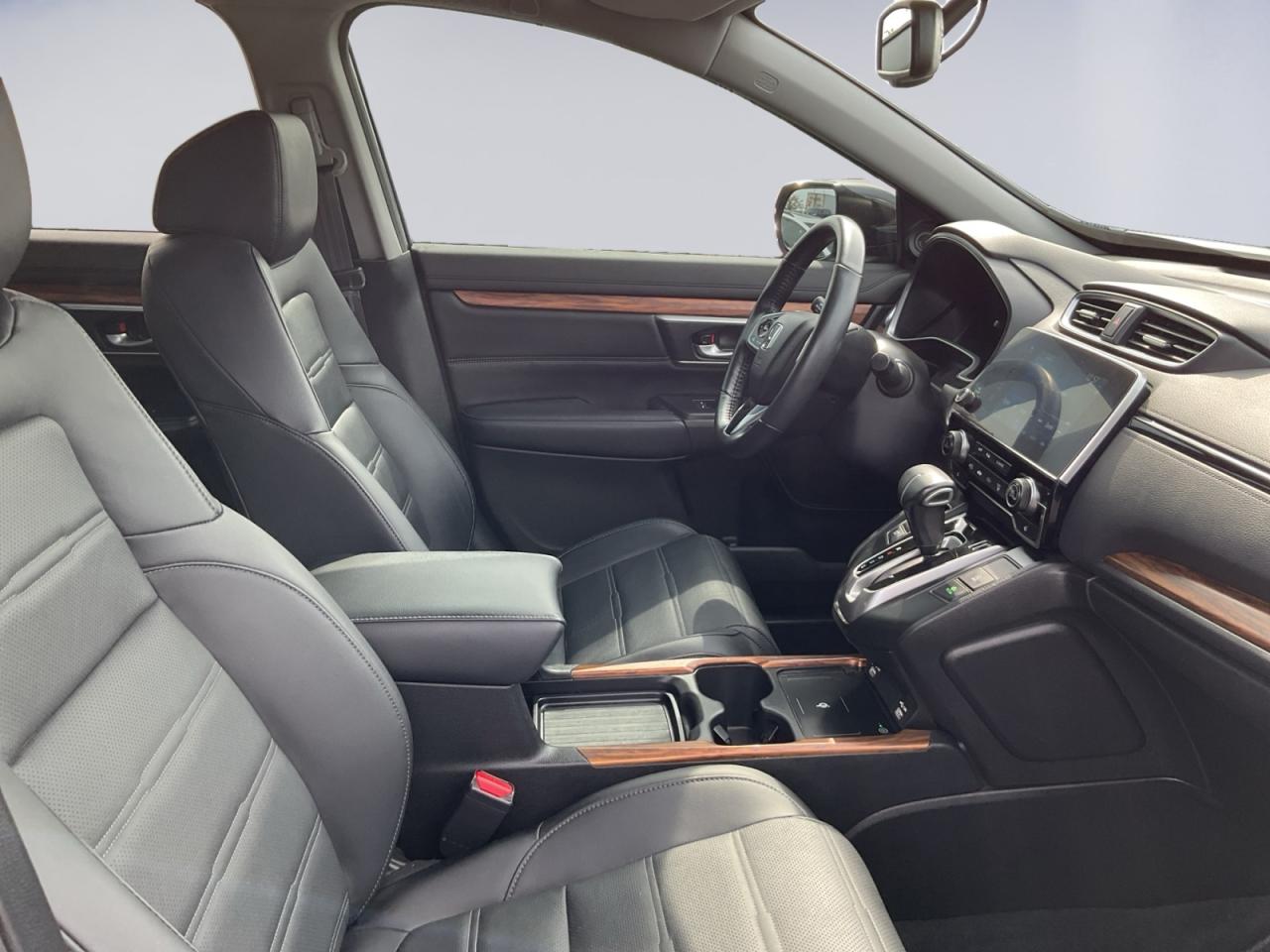 2021 Honda CR-V 1.5L Sunroof! Leather Interior! Charging Pad! Photo