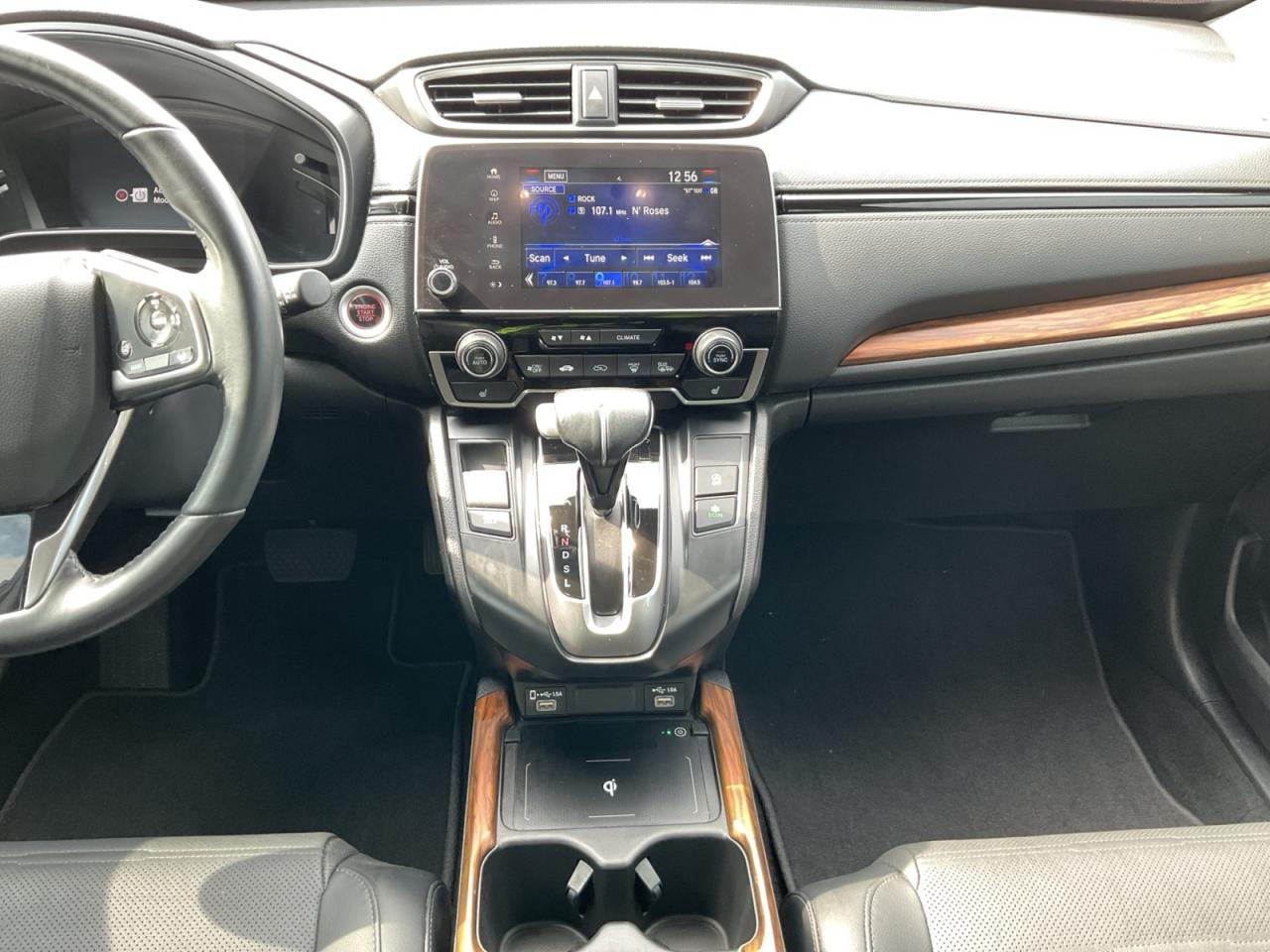 2021 Honda CR-V 1.5L Sunroof! Leather Interior! Charging Pad! Photo