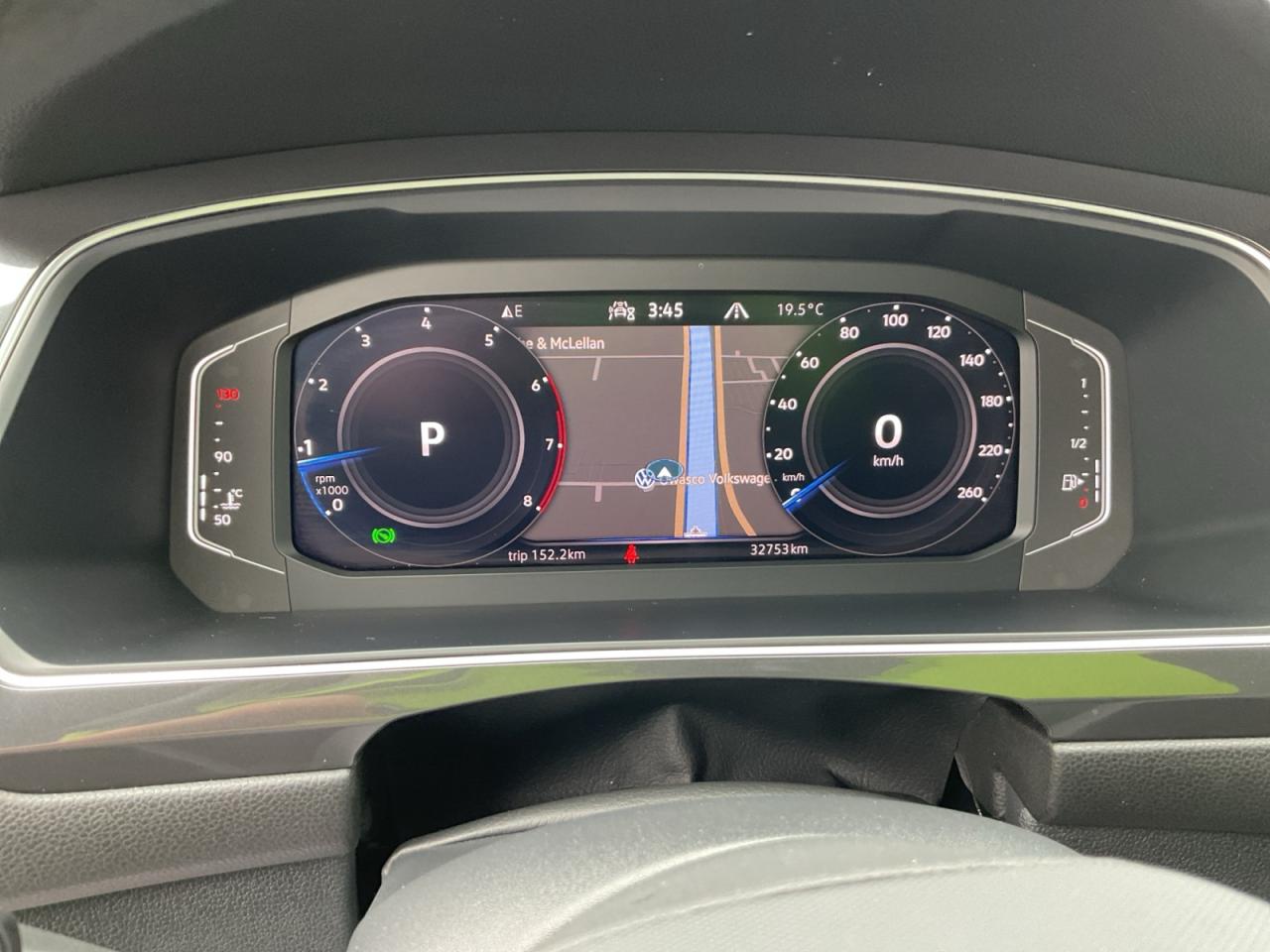 2024 Volkswagen Tiguan 2.0L One Owner! Leather! Sunroof! Why Buy New? Photo