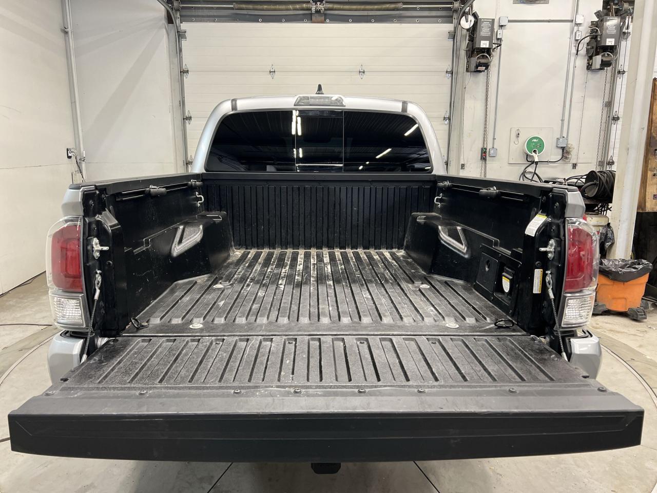 2023 Toyota Tacoma TRD OFF-ROAD PREMIUM 4X4|HTD LEATHER |SUNROOF |NAV Photo