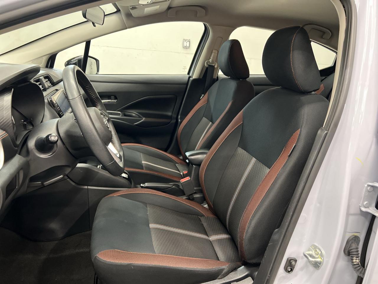 2023 Nissan Versa SR | CARPLAY | 17IN ALLOYS | BLIND SPOT |BLUETOOTH Photo