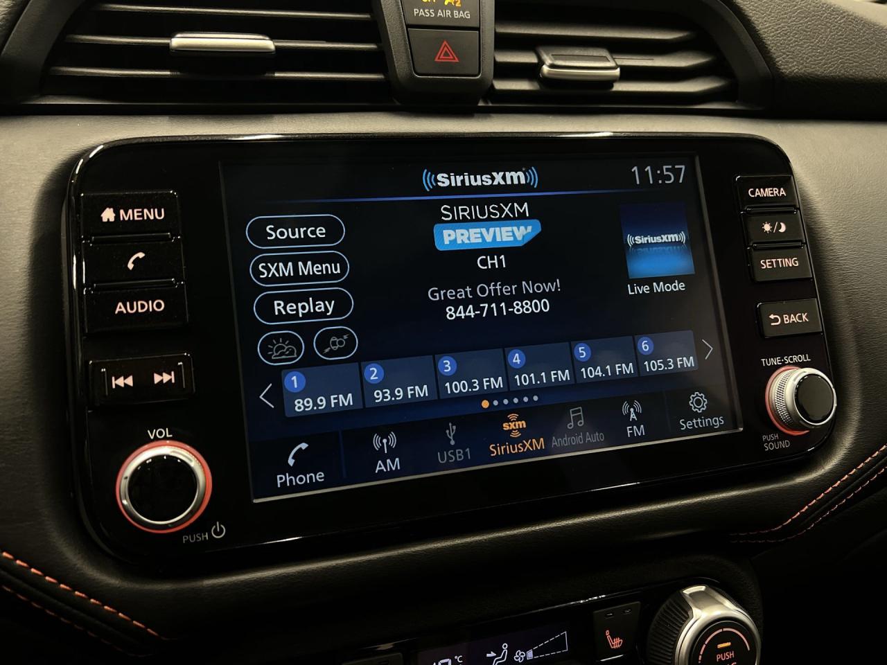 2023 Nissan Versa SR | CARPLAY | 17IN ALLOYS | BLIND SPOT |BLUETOOTH Photo